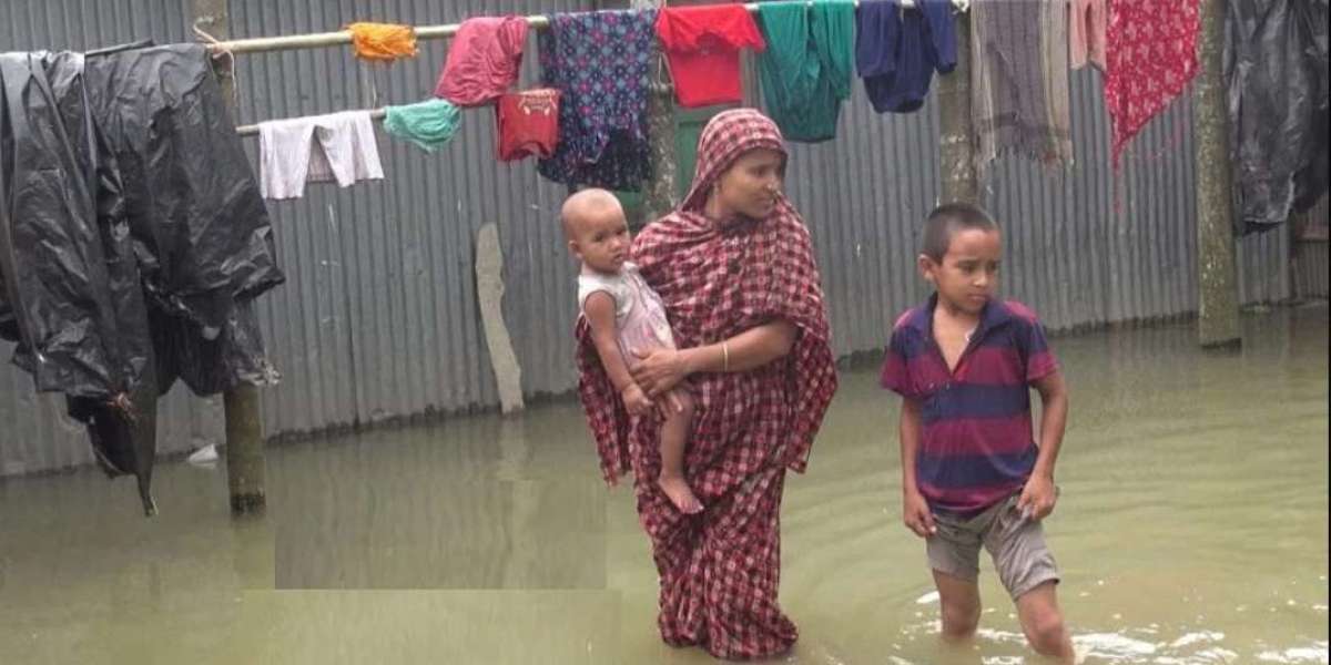 Teesta water is decreasing, 50 thousand people are still stuck in water