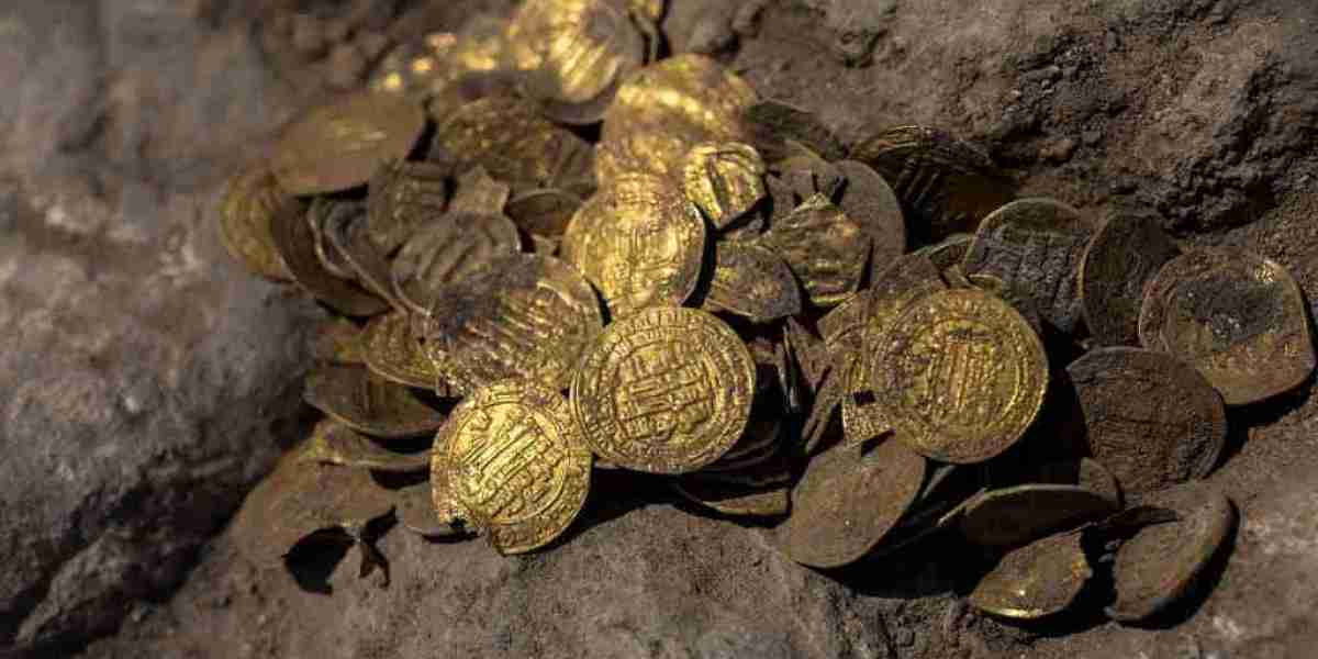 500 years old gold coins were sold at high prices