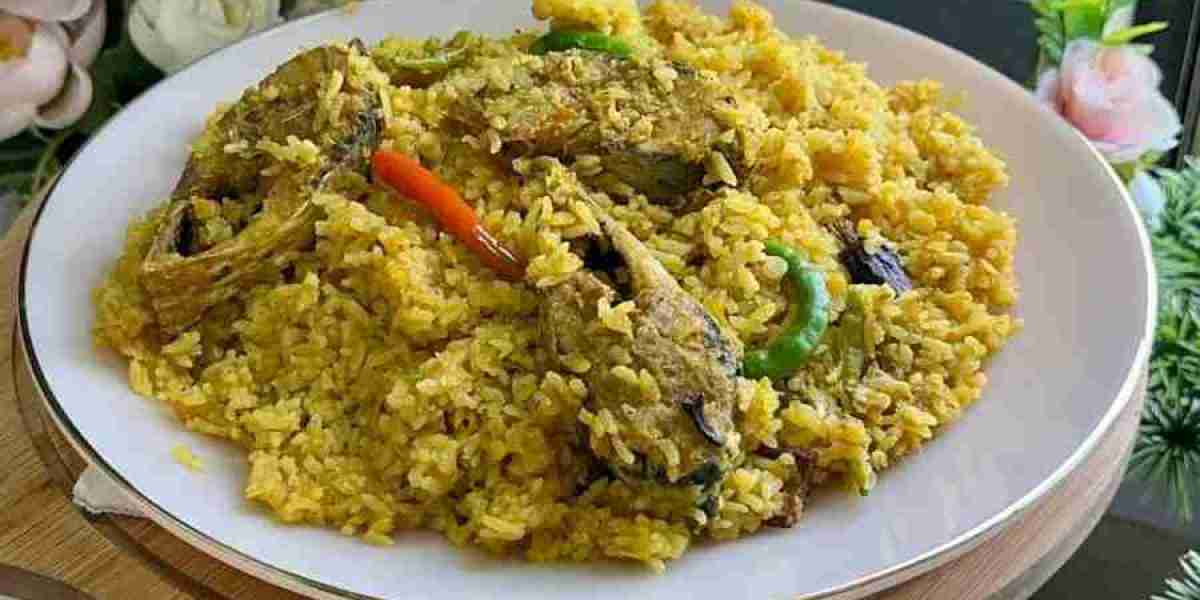 Know how to cook hilsa khichuri with hand rubbed mustard