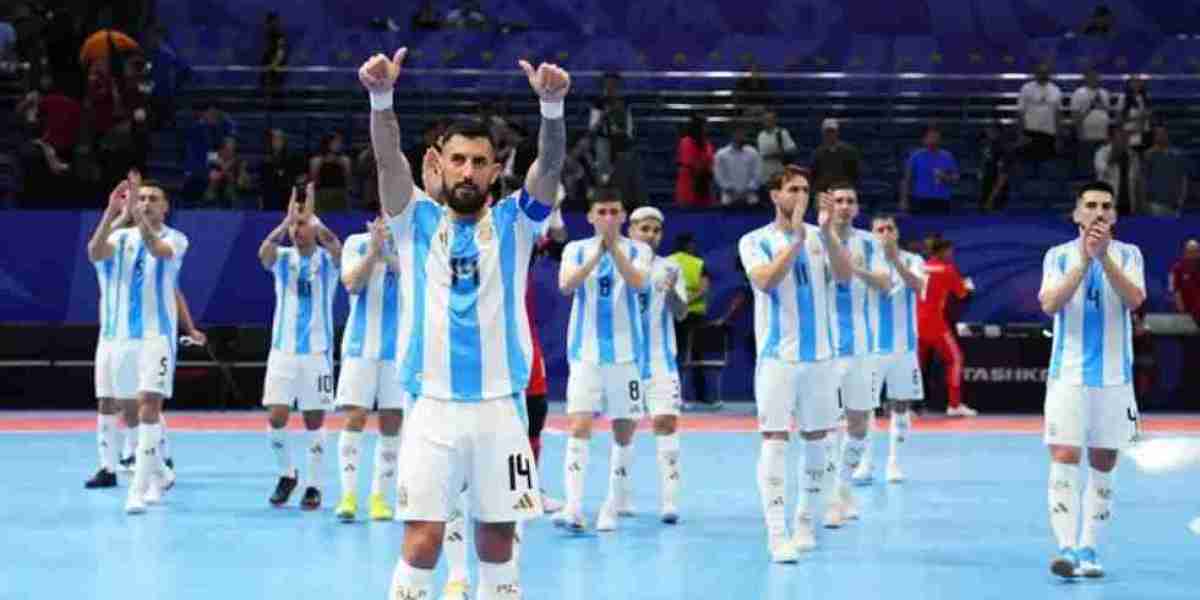 Argentina secured the last sixteen with a hard-earned win