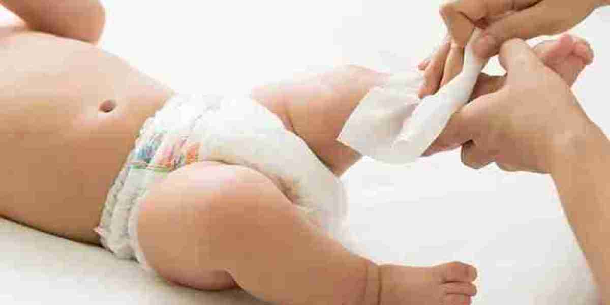 Does wearing diapers harm the baby?