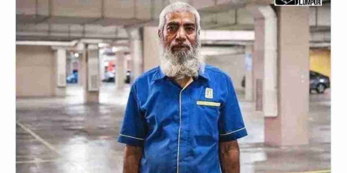 Abu Bakar has been working in Malaysia for 31 consecutive years hoping for the happiness of his family