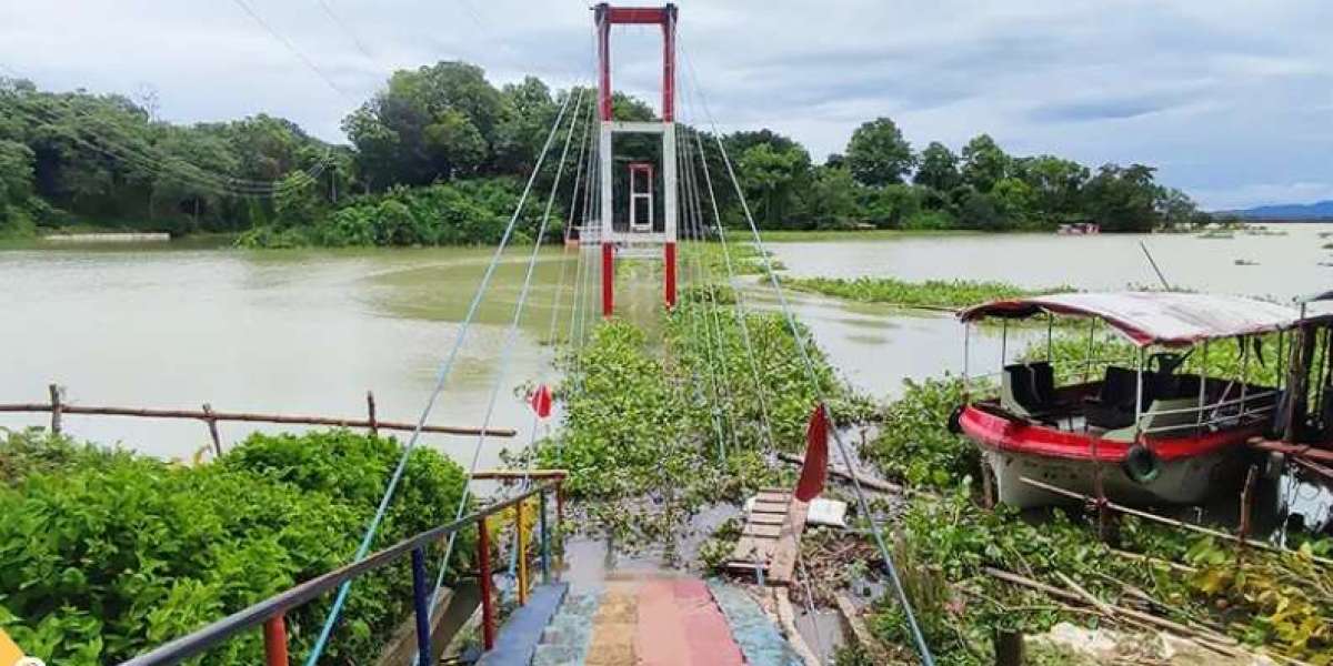 Rangamati's 'hanging bridge' under water, tourists are returning disappointed