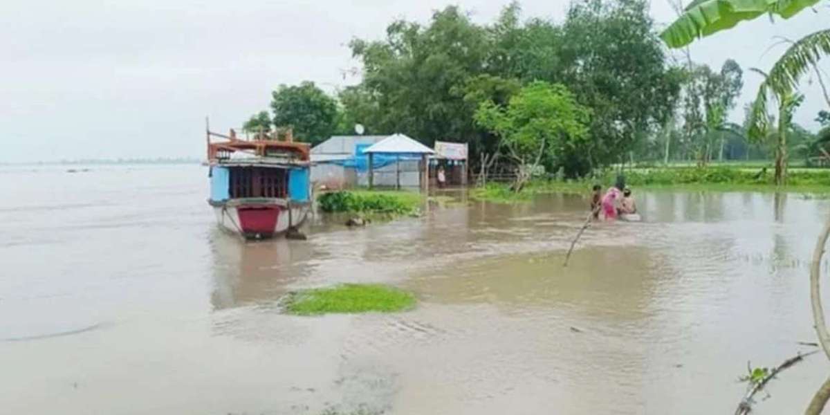 Millions of people are trapped in water due to flash floods in Rangpur