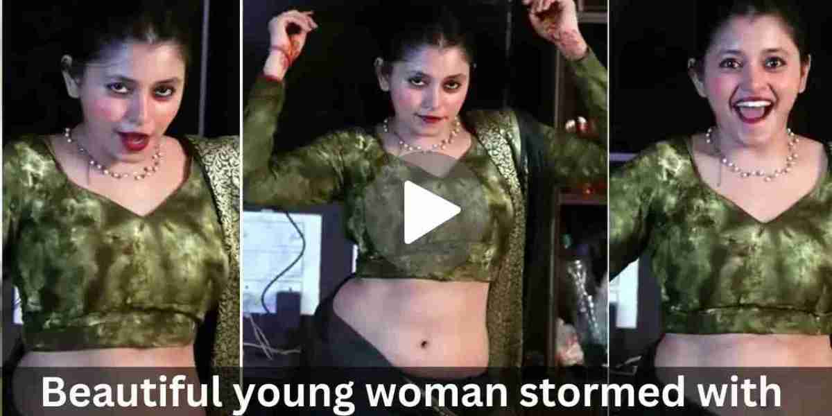 Beautiful young woman stormed with great dance in Bhojpuri song, viral video