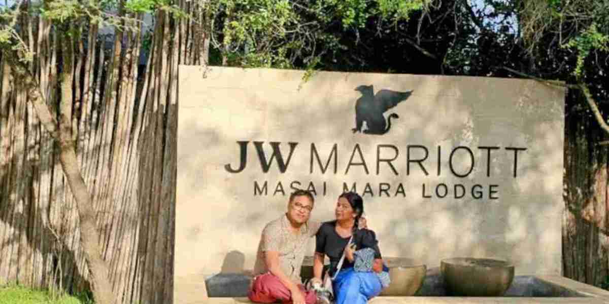 Spending 5.5 lakh rupees per night, this couple took the internet by storm