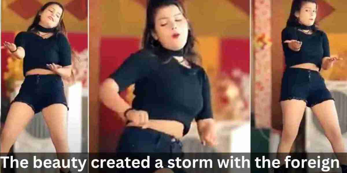 The beauty created a storm with the foreign style of the desi girl, great dance