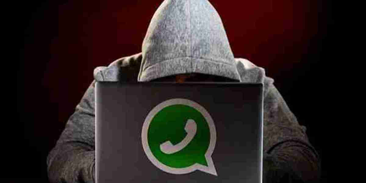 How to know if someone is secretly reading your WhatsApp chat