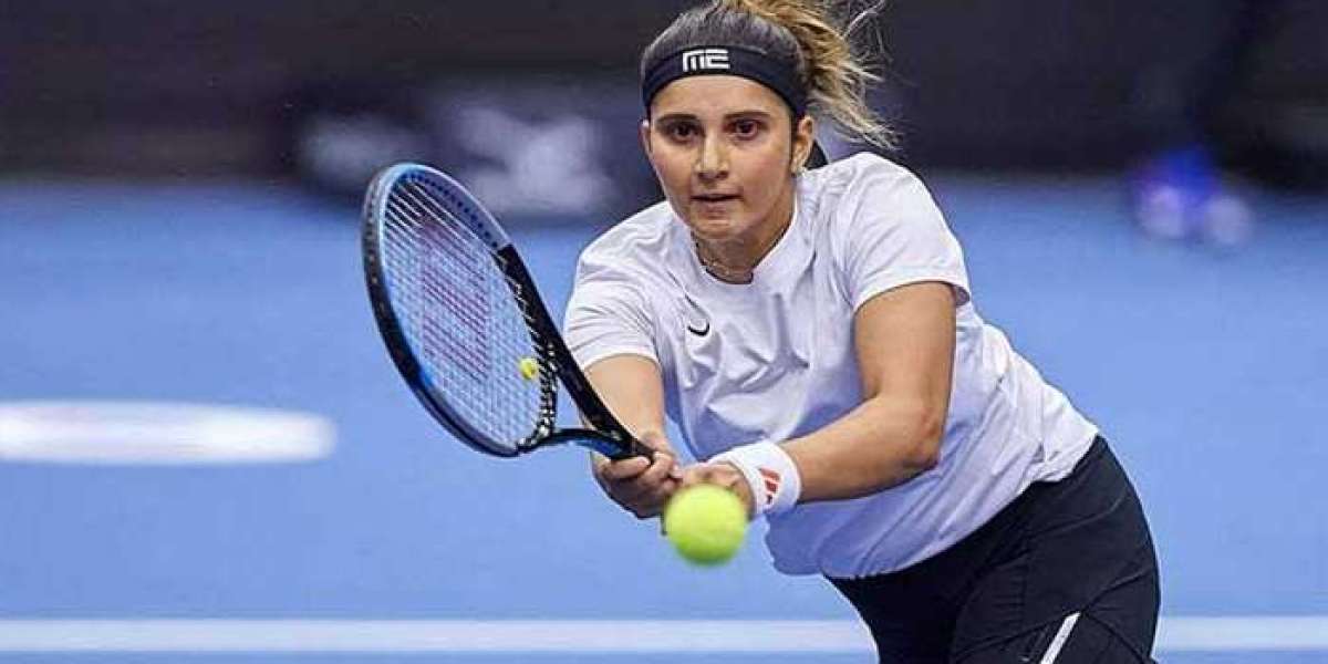 Whose hand is Sania Mirza holding in Dubai?