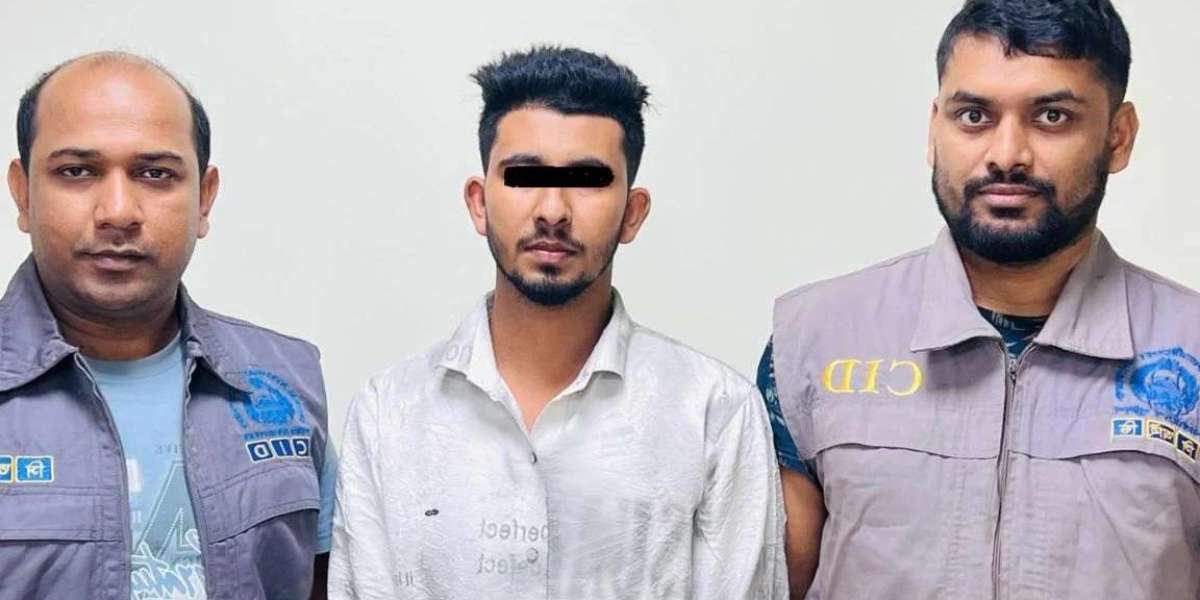 Embezzlement of money donated by the family of martyrs in the student movement, arrest 1