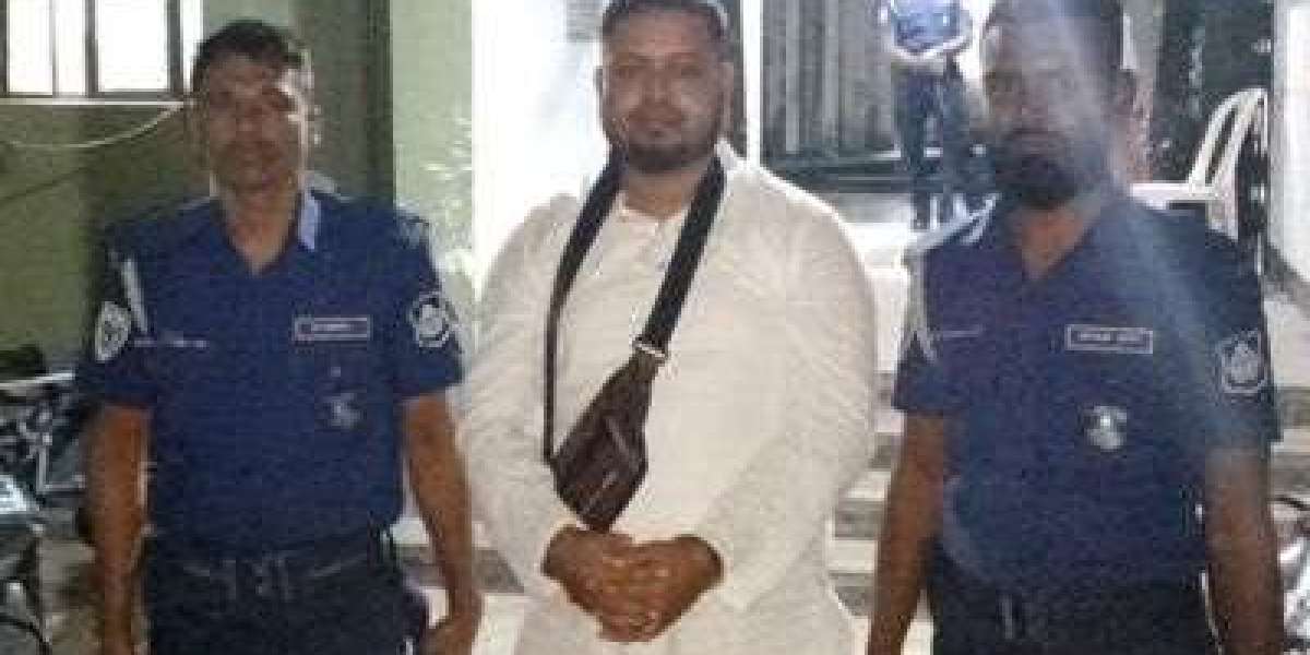 Chhatra League leader arrested on his way abroad