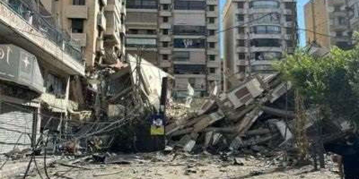 Israeli air strike kills 5 in Beirut