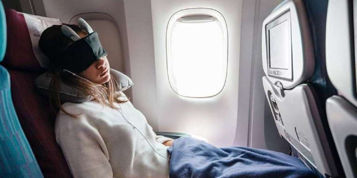 Can't sleep on a plane? Airman told how to get sleep quickly