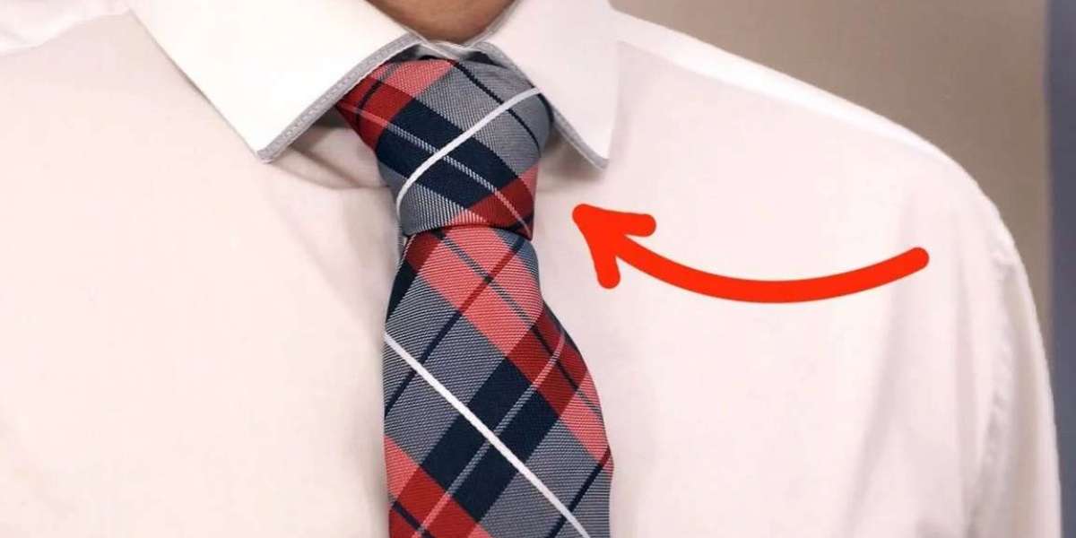 Check out the simple method of tying a tie, here is a viral video