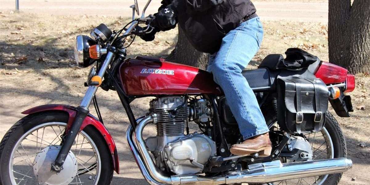 Is it better to start a motorcycle with self instead of kick?