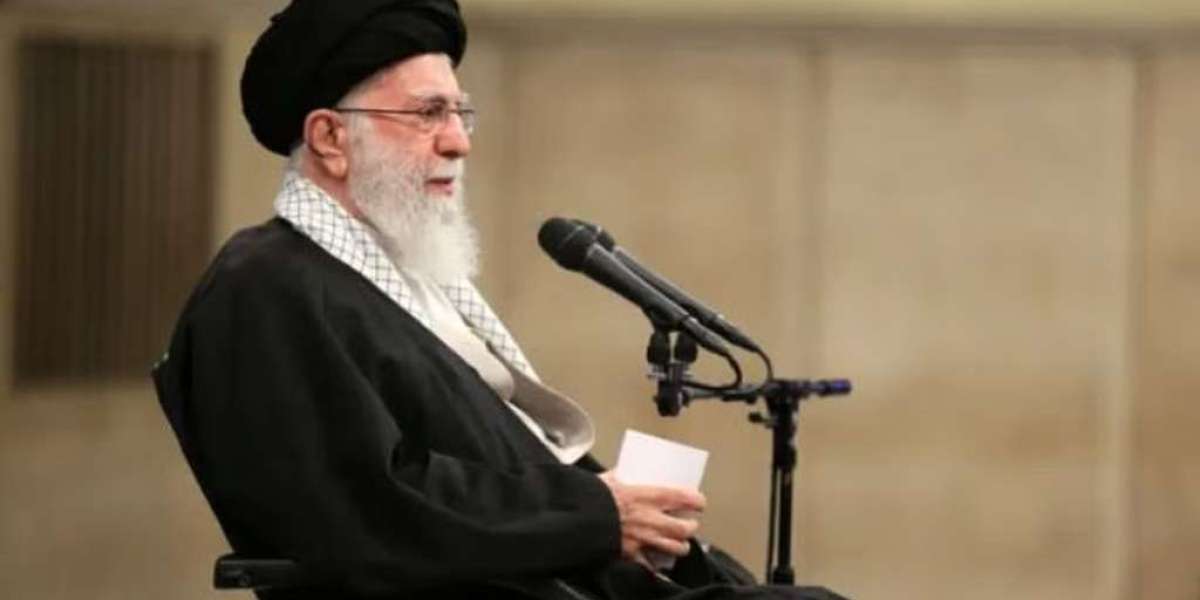 After almost five years, Khamenei led the Friday prayer, the crowd of worshipers