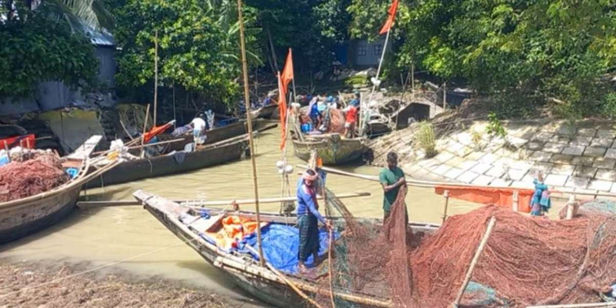 22-day ban on fishing in Padma-Meghna began