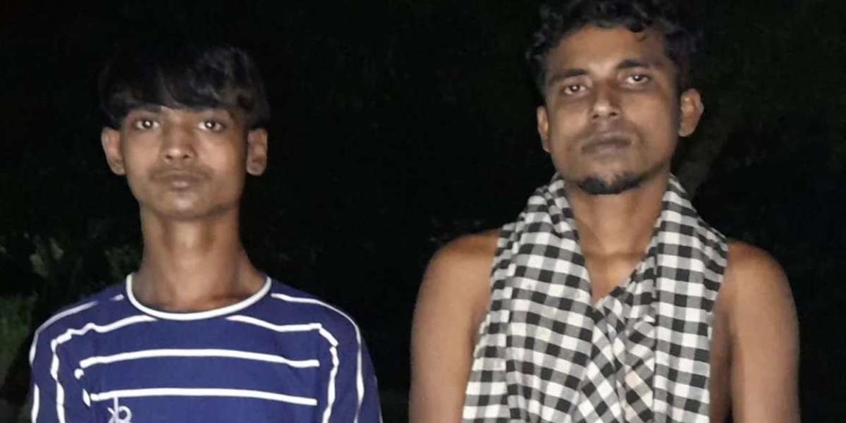 Two Indian nationals detained in Akhaura