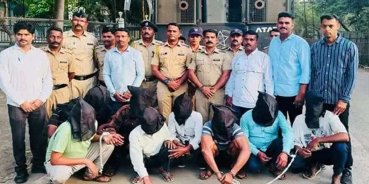 37 Bangladeshis arrested in India