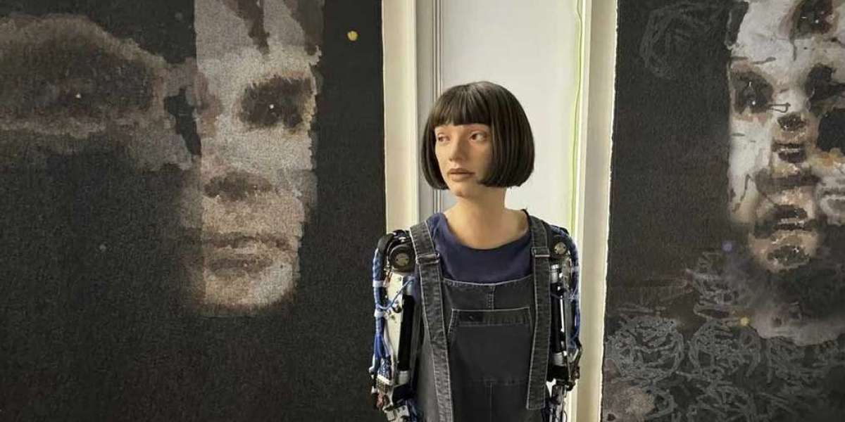 Robot artist 'AI-da' makes history by auctioning paintings