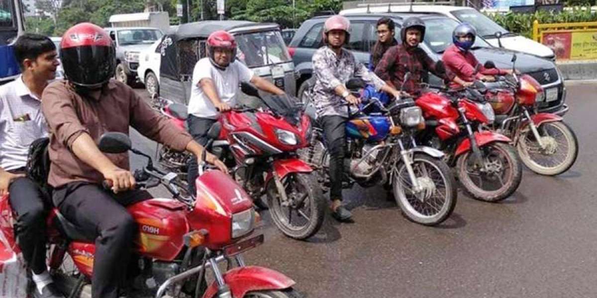 Is the registration of small vehicles including motorcycles closed in Dhaka?