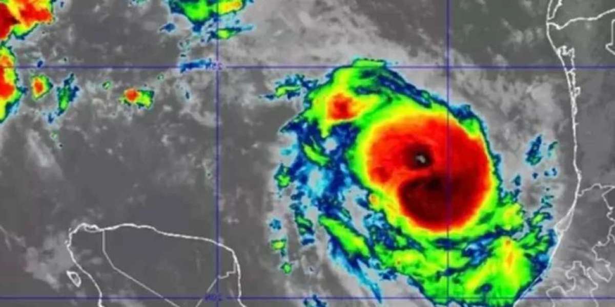 Cyclone Milton is coming