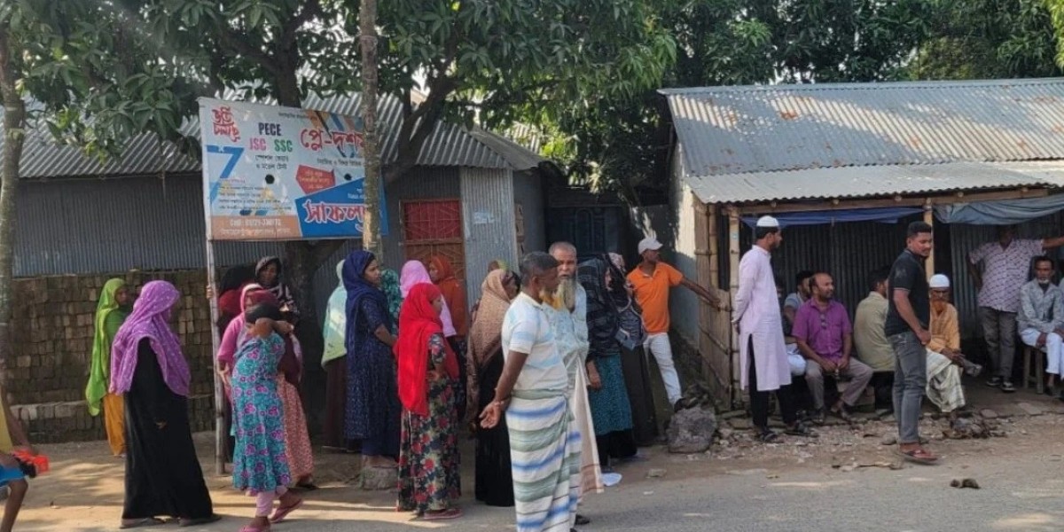 Clash between two groups of BNP in Pabna, 1 killed