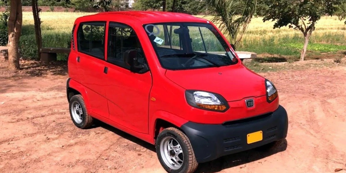 Take home this new Bajaj car for just 36 thousand rupees, mileage will be 45 kmpl