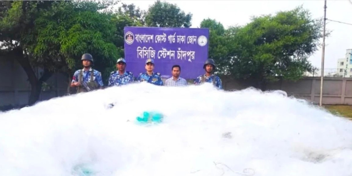 1.6 lakh meters of current net seized from lighter ship in Chandpur