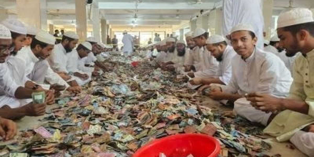 Pagla mosque got a record 30 bags of Tk