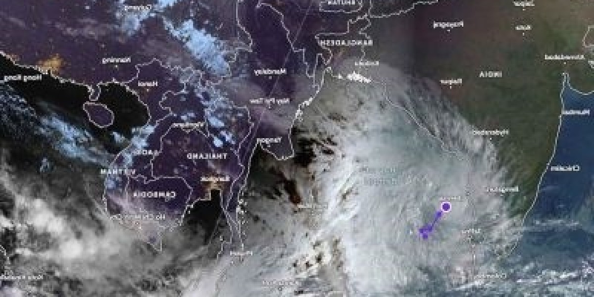 Cyclone 'Finjal' will hit Bangladesh today, which may impact Bangladesh