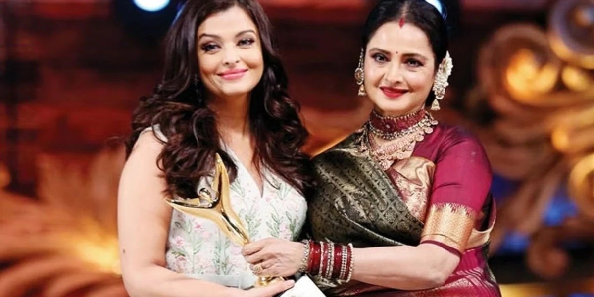 Rekha stood by Aishwarya in her time of need