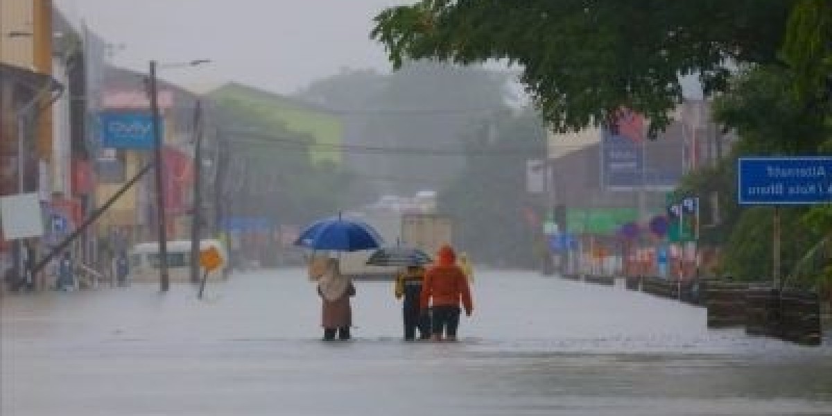 9 people lost their lives due to terrible floods in Thailand, millions of people are homeless