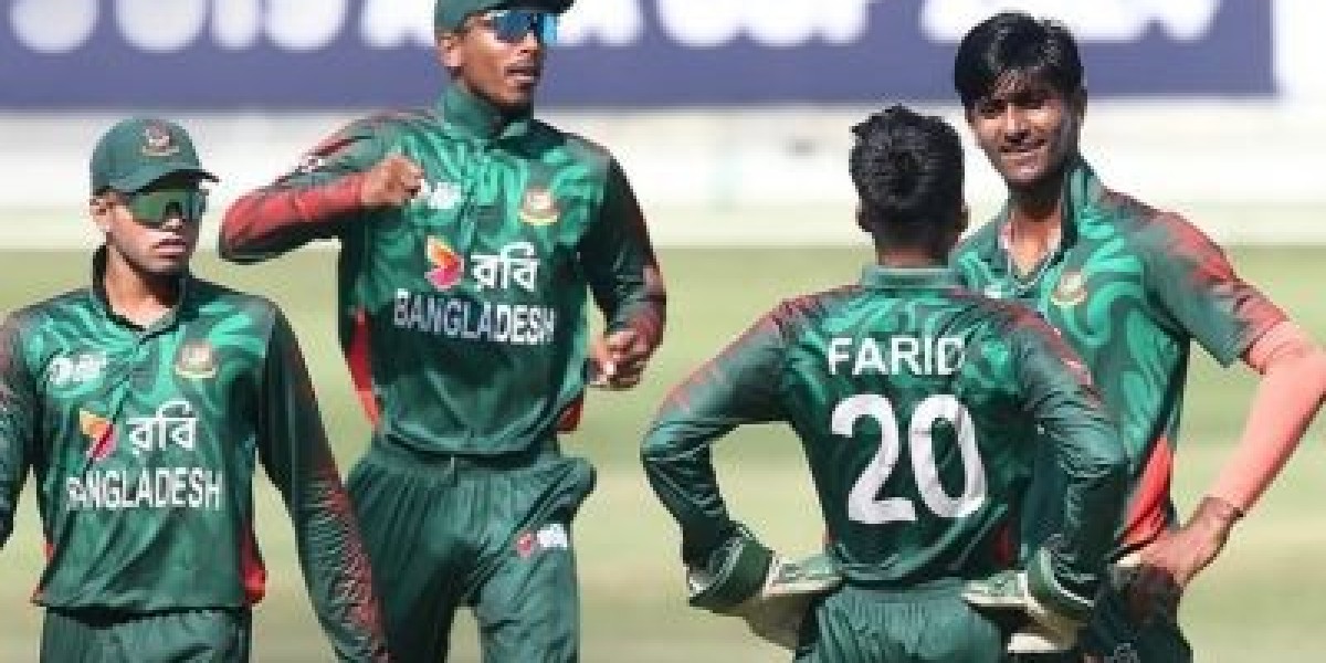 Bangladesh beats Pakistan to reach Asia Cup final