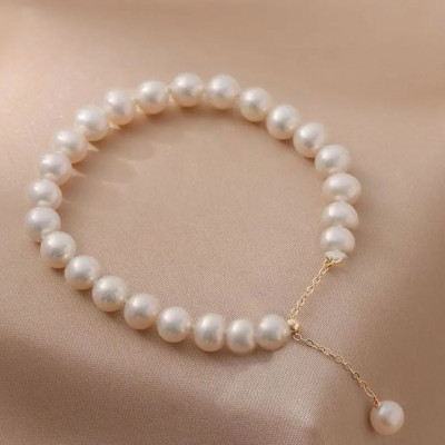 Pearl Bracelet For Girls And Women Wearing At Wedding Occasion Profile Picture